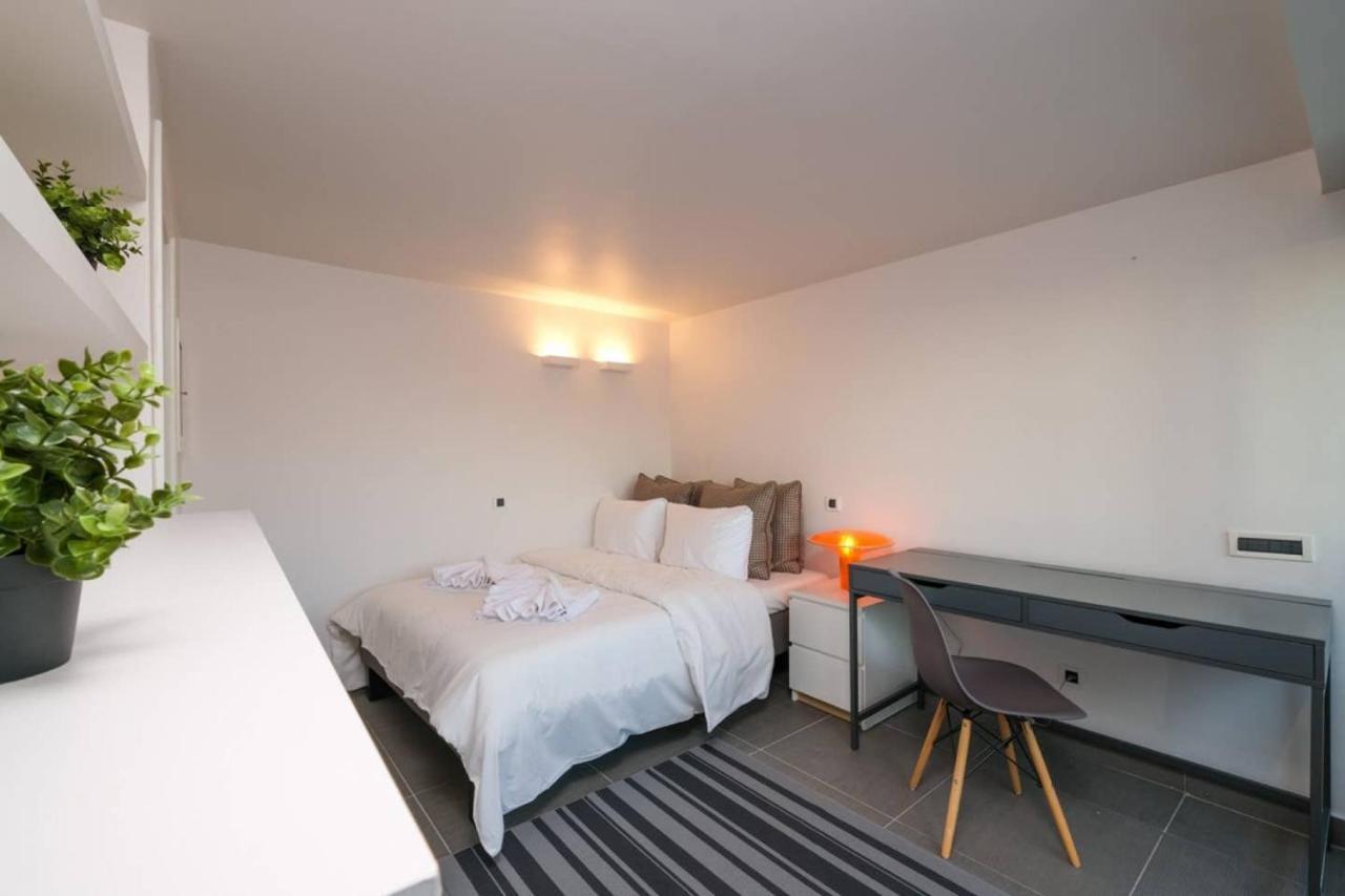 Urban Luxury Homm Apt. In Deinokratous Str. Apartamento Atenas Exterior foto